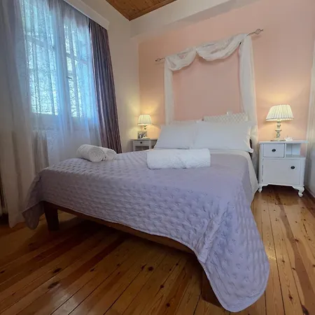 Boutique Retreat - Peaceful Mountain View *