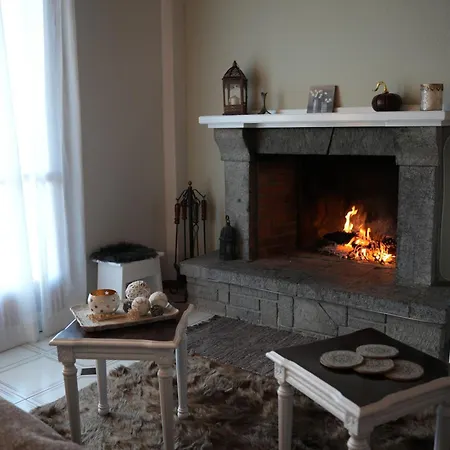 Boutique Retreat - Peaceful Mountain View 아파트