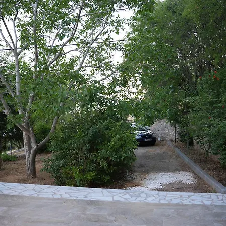 Boutique Retreat - Peaceful Mountain View * 아라초바